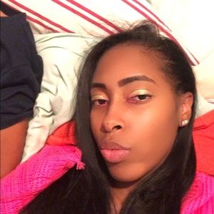 Meet your Posher, Jasmine